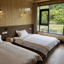 水岸闲居民宿