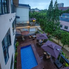 陶溪川小猪电竞民宿(景德镇陶阳新村店)