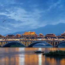 雅安｜Over the Qingyi River｜印象雨城酒店(雅州廊桥店)