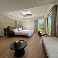 四姑娘山橙月山居(双桥沟景区店)