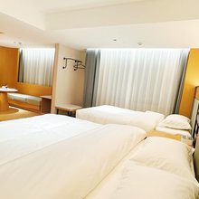 景逸商务酒店(沈阳于洪白山路店)