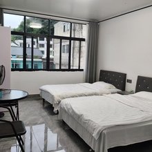 刘家小院民宿(十里荷廊风景区店)