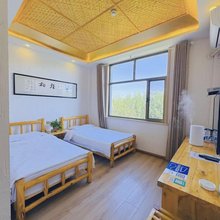敦煌梦之途酒店(鸣沙山月牙泉景区店)