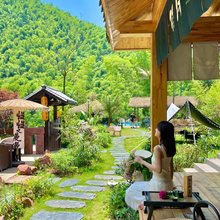 七彩祥云|空中露台|森系山景民宿