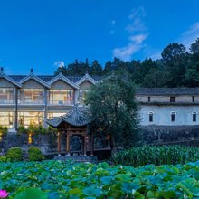 云山水·温泉全景度假客栈(腾冲和顺古镇店)