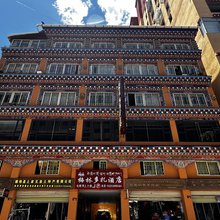 梅林多扎酒店