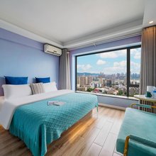 重庆·云仟|Vista观景·多元素影音美宿(解放碑步行街洪崖洞店)