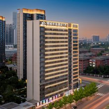 锦城半岛酒店(西博城天府七中店)