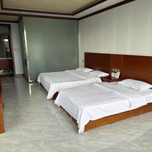 克什克腾旗乌兰布统苏木林逸客栈