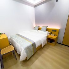 梧桐轻居酒店(重庆医科大学附属第二医院店)