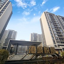 龙耀休闲商旅民宿(龙光天耀店)