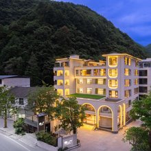 貊山下私汤民宿