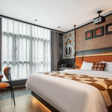 嗒米酒店TAMIHOTEL(东门老街黄贝岭地铁站店)