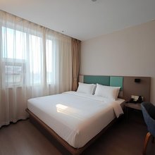 美家商旅酒店(鹰潭站四海东路店)
