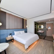 云都酒店(大理高铁站洱海公园店)