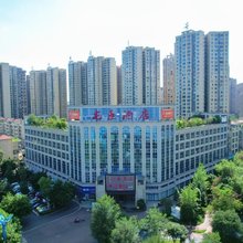 龙臣酒店(南溪文体中心漂海楼店)