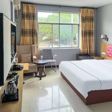 百色润福宾馆(百色学院东合店)