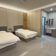 格尔木漠上星野民宿(格尔木站店)
