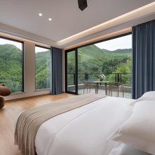 初野YEAH·溯溪·云端泳池度假美宿(龙王山漂流店)