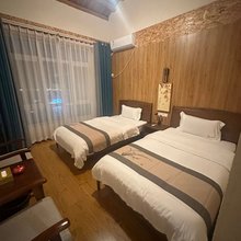 八拾山号民宿(新华路分店)