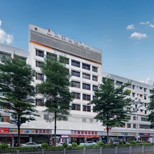 深圳浪荣商务酒店(龙华大浪时尚小镇店)