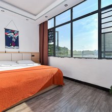 卢童小舍民宿(黄果树景区店)