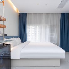 网鱼电竞酒店(上海黄浦陆家浜路地铁站店)