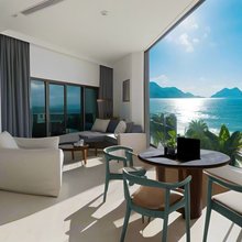 三亚日悦海旅业·滨海度假公馆(大东海夏日百货店)