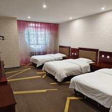 嘉峪关伊鑫商务宾馆(大唐美食街店)