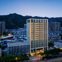 杭州建德新安江风景区新安东路亚朵酒店