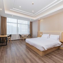 艺龙安云酒店(海门国际车城店)