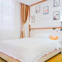大理摘月酒店(大理高铁站洱海公园店)