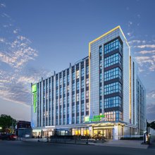 上海北虹桥商务区智选假日酒店(江桥万达店)