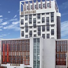 新东苑大酒店(开封鼓楼广场店)