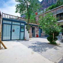 璐璐家民宿(石板岩小镇店)