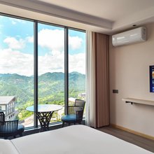 西悦西江民宿(西江千户苗寨西门游客服务中心店)