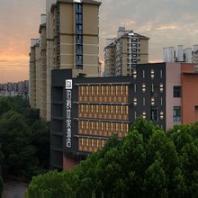 伯爵世家酒店(合肥西站庐阳万象汇店)