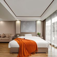 柏曼酒店(贵阳观山湖公园林城西路地铁站店)