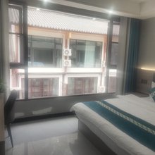 金口河弟兄客栈(铁道兵博物馆店)