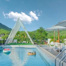 麦甜Starisle法式·水帘温汤设计师美宿(云上草原度旅游度假区店)