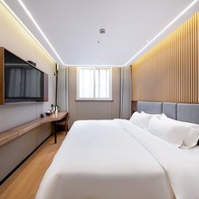熙禾酒店(上海九院陆家浜路地铁站店)