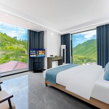 山咔咔民宿(龙王山漂流店)