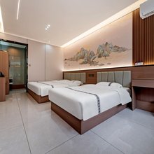 克什克腾旗全家福民宿(乌兰布统景区店)