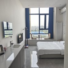 睿城雅致民宿(济南大学店)