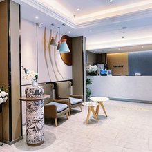家酒店(兰州七中团结新村地铁站店)