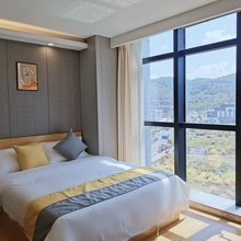 顺程酒店(上湾路地铁站创意公园店)
