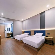德斯凯商务酒店(临汾锣鼓桥高铁站店)