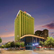 柏曼酒店(博乐站海西国际广场店)