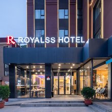 R ROYALSS HOTEL(九寨沟游客中心店)