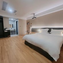 驰宇酒店(蜀汉路东抚琴地铁站店)